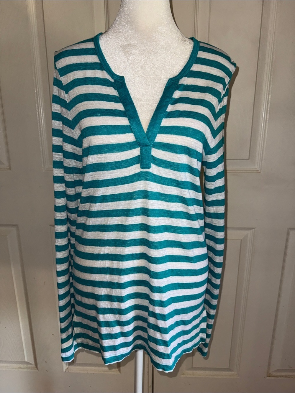 Tommy Bahama Linnea Linen Striped V Neck Long Sleeve Tee